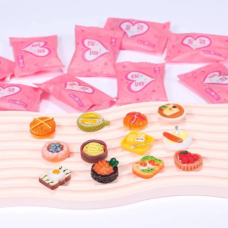 -Random Style Bag Miniature Fo - đánh giá và giá Food Day Snacks